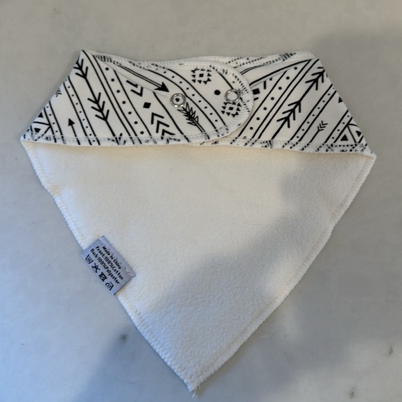 Putska Baby Bibs And Pacifier Clips NEW - Picture 3 of 8